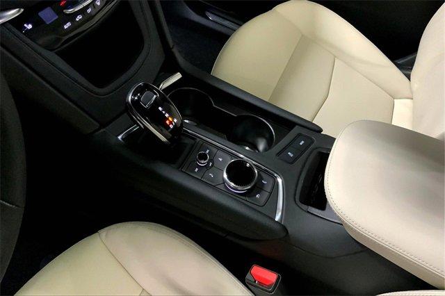 2025 Cadillac XT5 Vehicle Photo in KANSAS CITY, MO 64114-4545