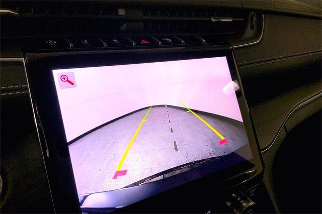 2022 Jeep Grand Cherokee L Vehicle Photo in KANSAS CITY, MO 64114-4502