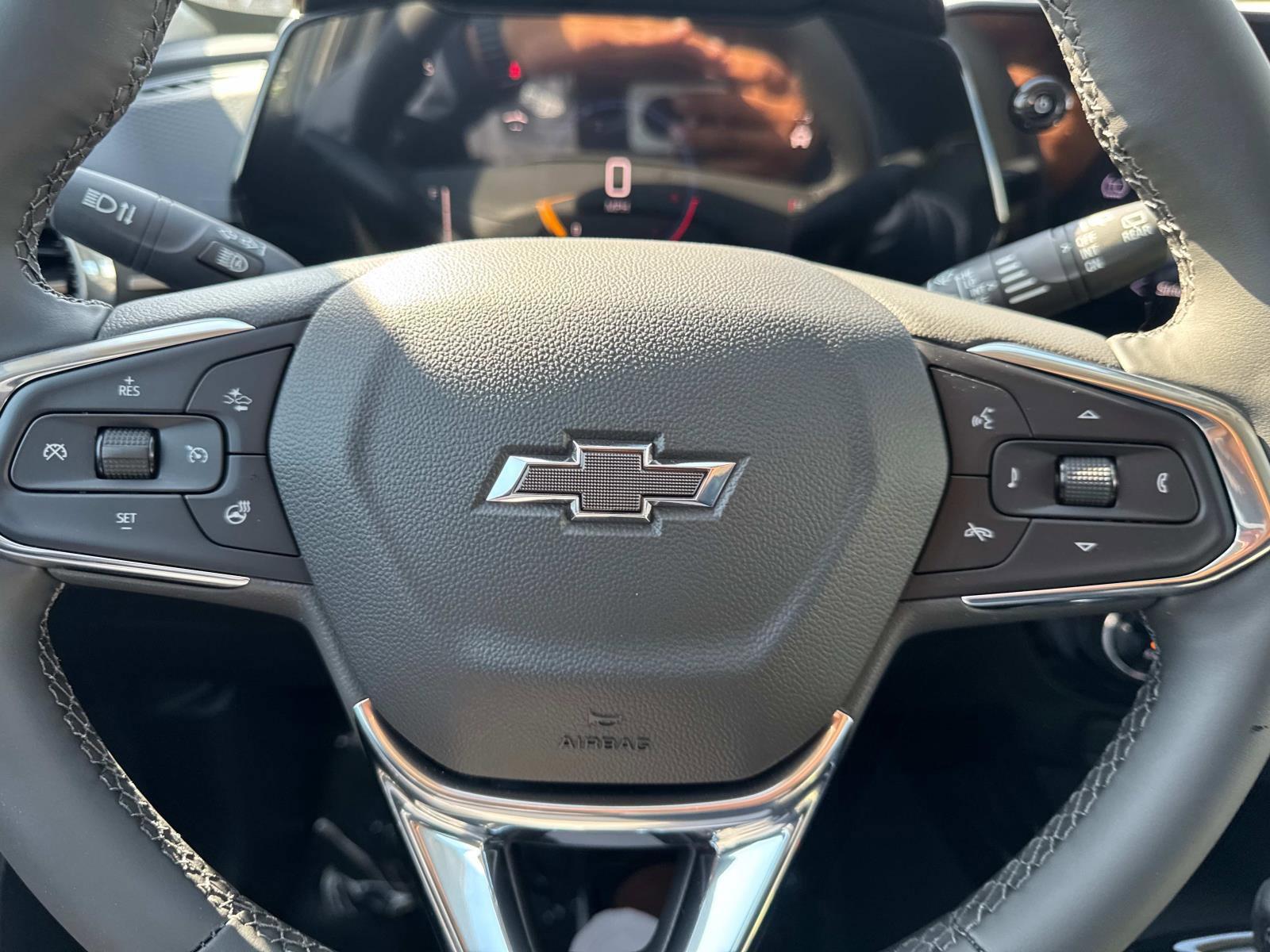 2025 Chevrolet Trax Vehicle Photo in LOS ANGELES, CA 90007-3794