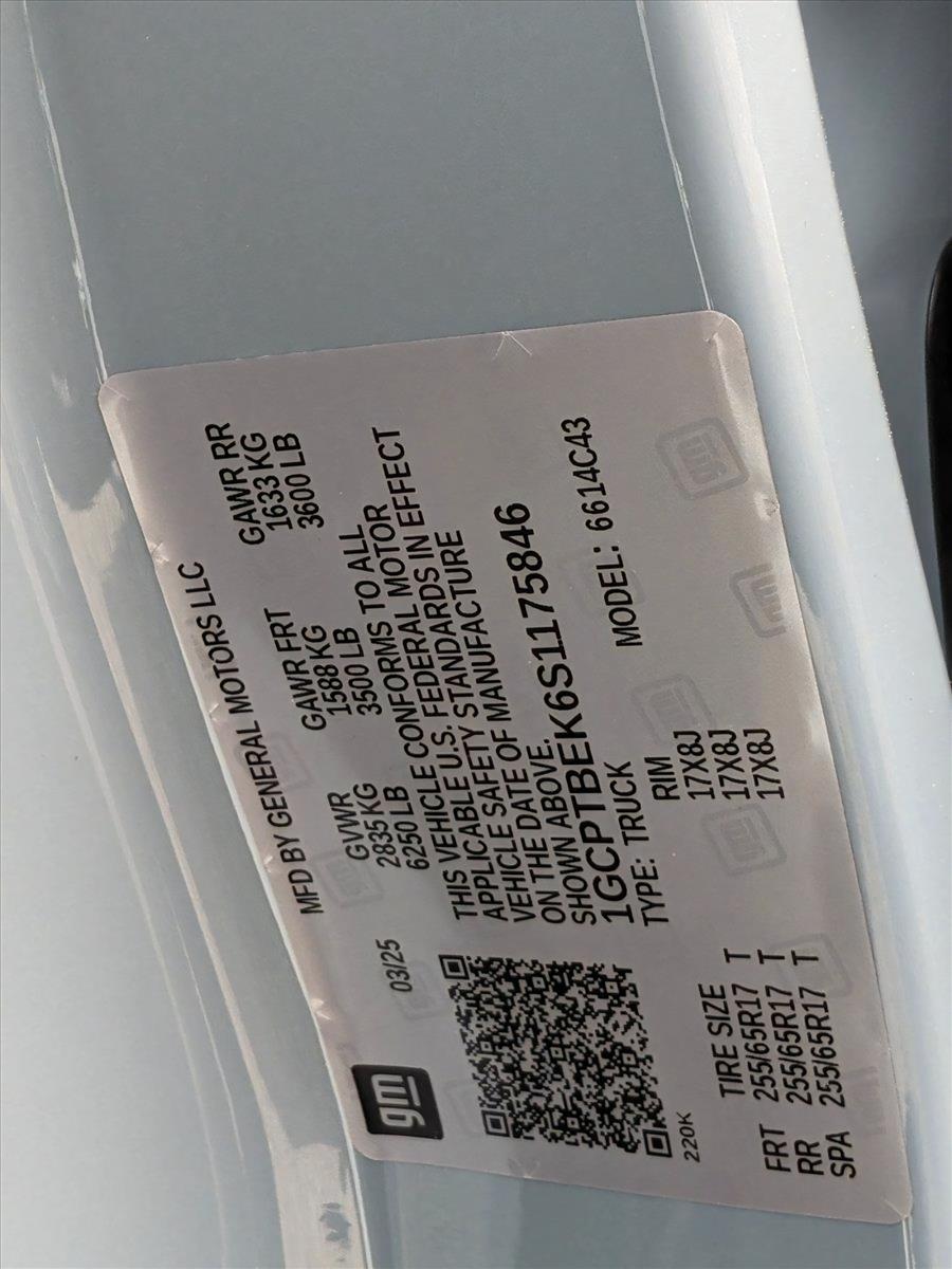 2025 Chevrolet Colorado Vehicle Photo in TIMONIUM, MD 21093-2300