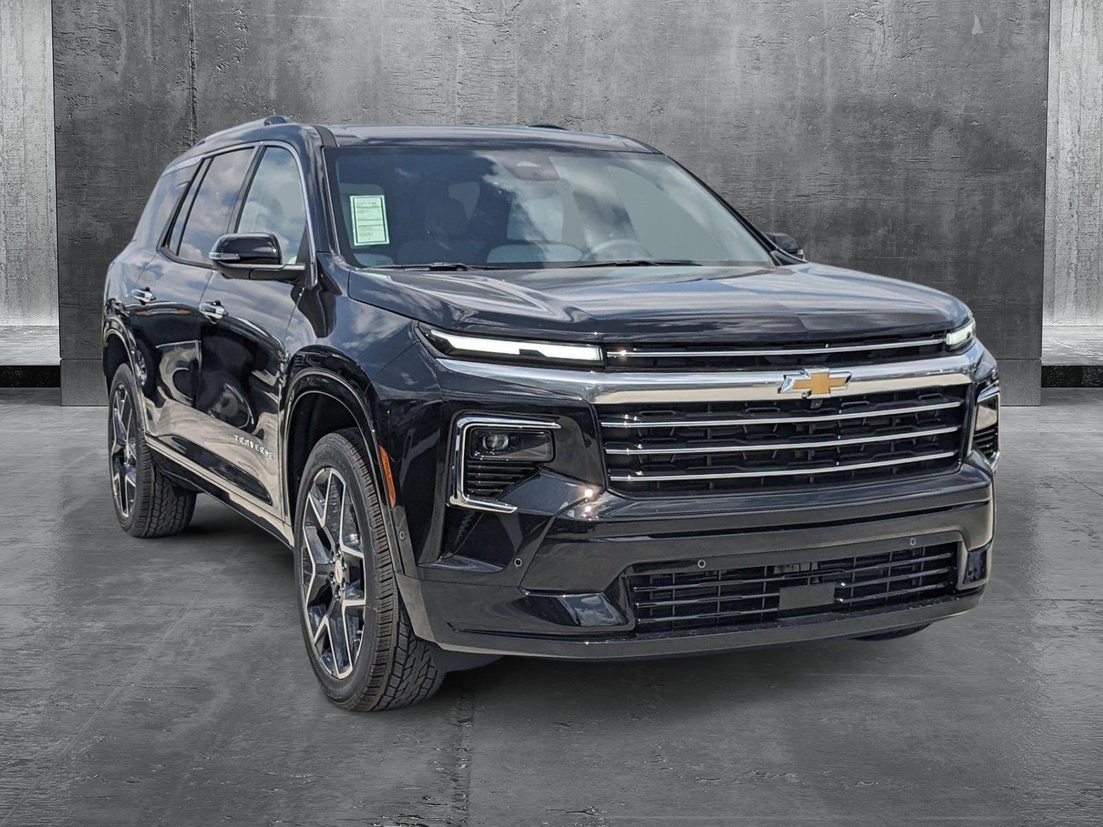 2025 Chevrolet Traverse Vehicle Photo in MIAMI, FL 33172-3015