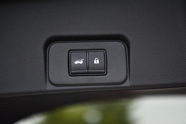 2025 Nissan Rogue Vehicle Photo in Ballwin, MO 63011