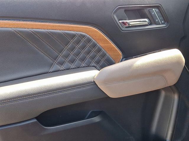 2023 GMC Canyon Vehicle Photo in DANBURY, CT 06810-5034