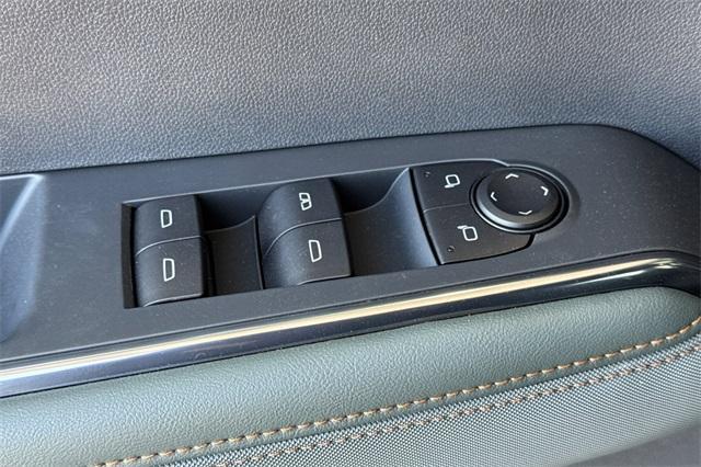 2025 GMC Acadia Vehicle Photo in ELK GROVE, CA 95757-8703