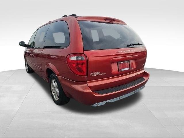 2005 Dodge Caravan Vehicle Photo in Fishers, IN 46038