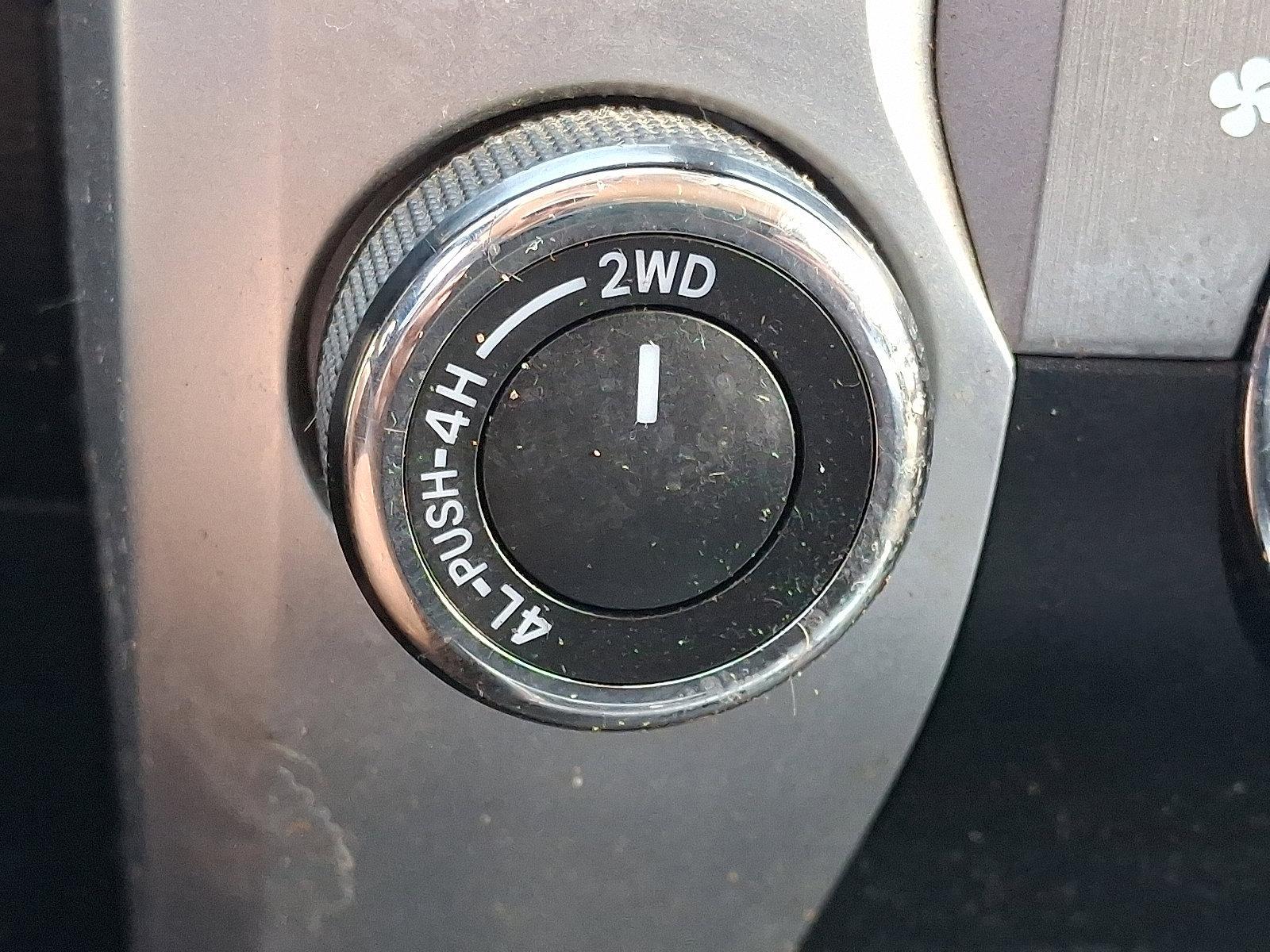 2018 Toyota Tundra 4WD Vehicle Photo in BETHLEHEM, PA 18017-9401