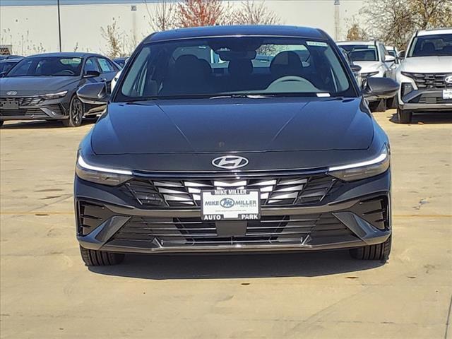 2025 Hyundai ELANTRA Vehicle Photo in Peoria, IL 61615