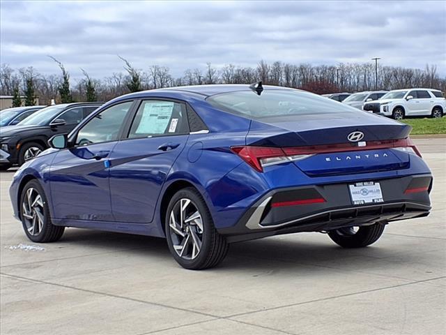 2025 Hyundai ELANTRA Vehicle Photo in Peoria, IL 61615