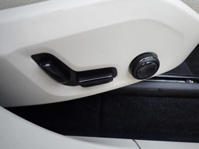2018 Volvo XC90 Vehicle Photo in ZELIENOPLE, PA 16063-2910