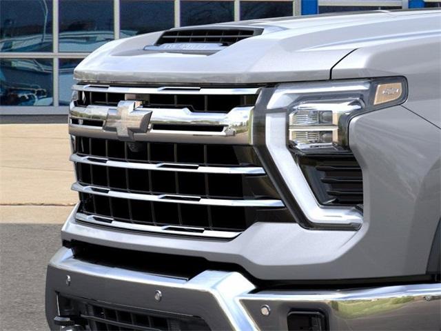 2025 Chevrolet Silverado 2500 HD Vehicle Photo in ENGLEWOOD, CO 80113-6708