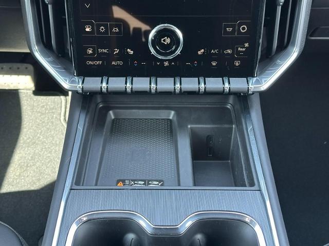 2025 GMC Acadia Vehicle Photo in COLUMBIA, MO 65203-3903