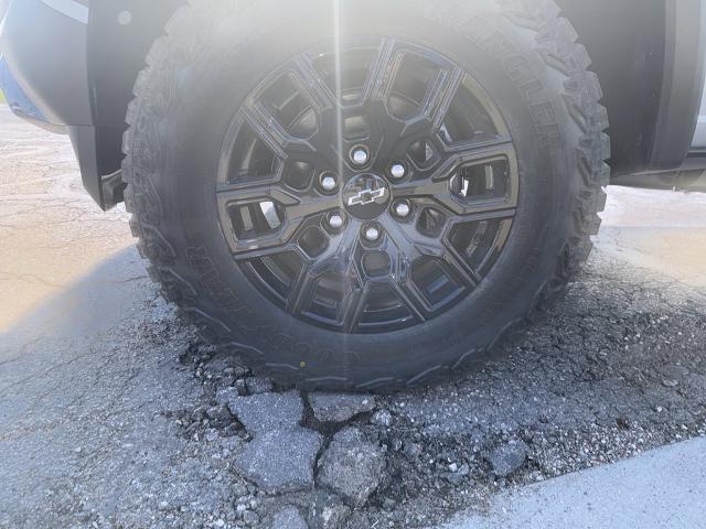 2025 Chevrolet Colorado Vehicle Photo in MANHATTAN, KS 66502-5036