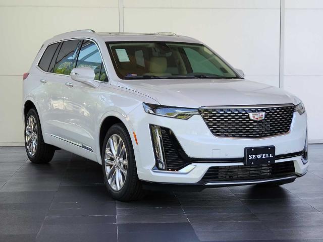 2025 Cadillac XT6 Vehicle Photo in HOUSTON, TX 77079