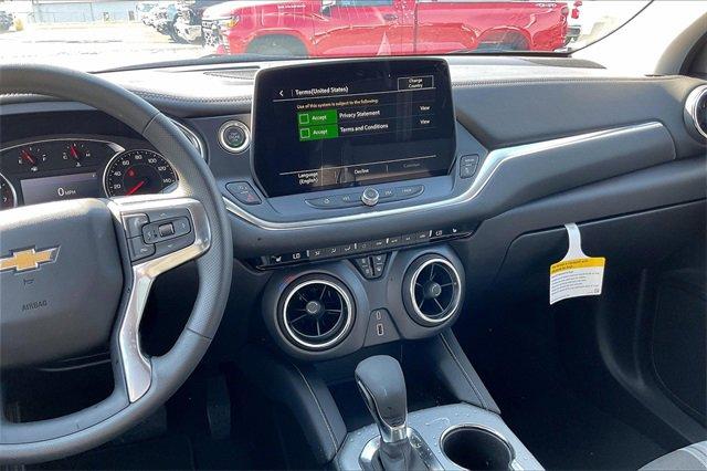 2025 Chevrolet Blazer Vehicle Photo in TOPEKA, KS 66609-0000