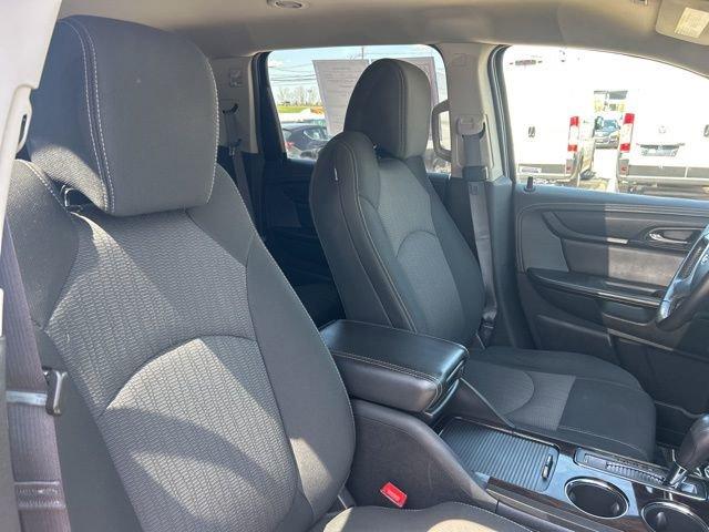2015 Chevrolet Traverse Vehicle Photo in MEDINA, OH 44256-9631