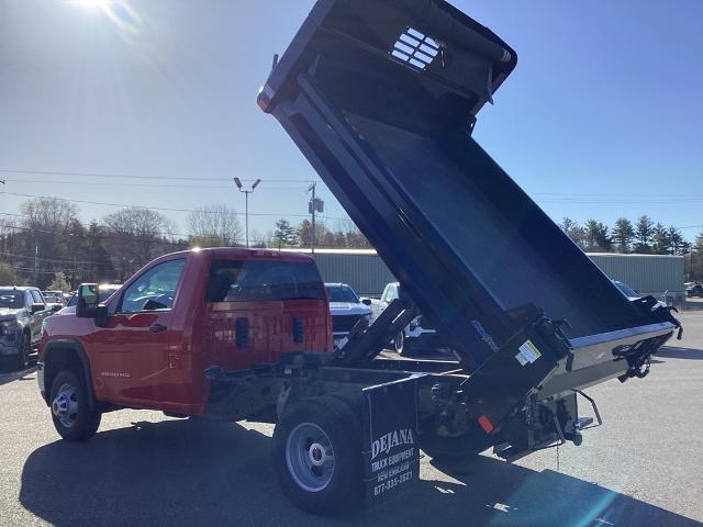 2023 GMC Sierra 3500 HD CC Vehicle Photo in Gardner, MA 01440
