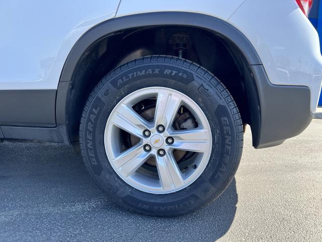 2020 Chevrolet Trax Vehicle Photo in MASSENA, NY 13662-2255