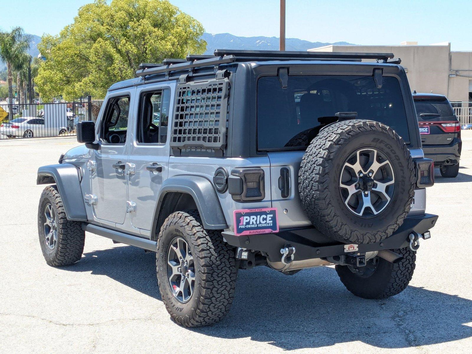 2020 Jeep Wrangler Unlimited Vehicle Photo in Valencia, CA 91355