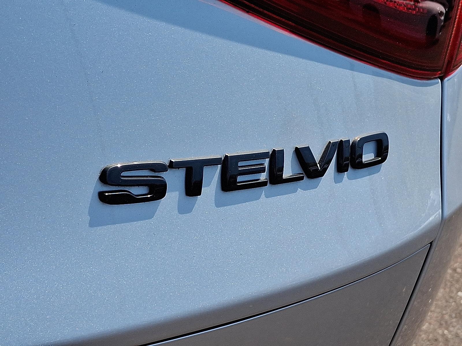 2021 Alfa Romeo Stelvio Vehicle Photo in Willow Grove, PA 19090