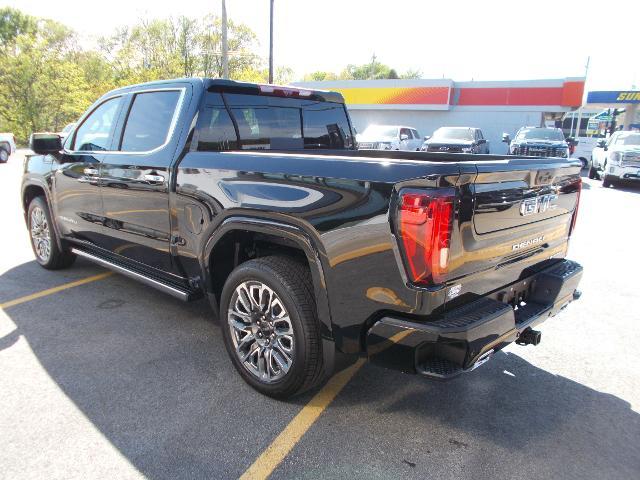 2025 GMC Sierra 1500 Vehicle Photo in LOWELL, MA 01852-4336