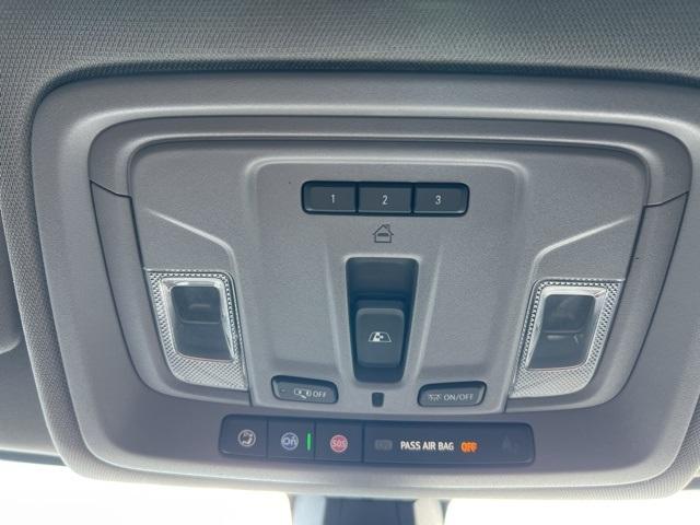 2021 Chevrolet Silverado 1500 Vehicle Photo in GREEN BAY, WI 54304-5303