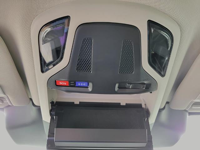 2024 Subaru Outback Vehicle Photo in Green Bay, WI 54304