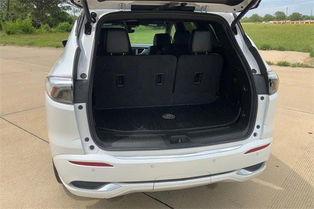 2024 Buick Enclave Vehicle Photo in TOPEKA, KS 66609-0000