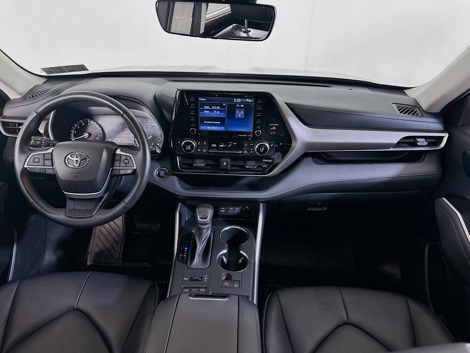 2022 Toyota Highlander Vehicle Photo in Langhorne, PA 19047