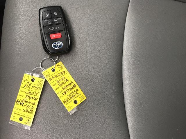 2023 Toyota Sienna Vehicle Photo in GREEN BAY, WI 54303-3330