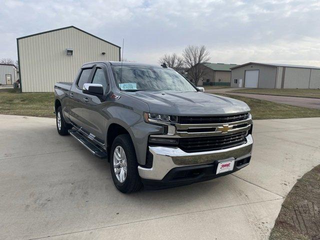 Used 2020 Chevrolet Silverado 1500 LT with VIN 3GCUYDED7LG431853 for sale in Beresford, SD