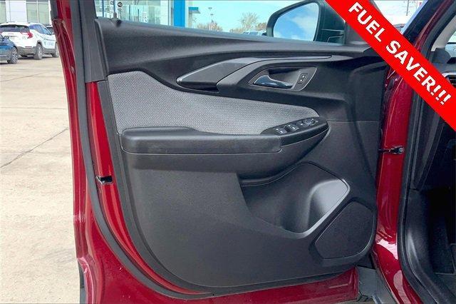 2023 Chevrolet Trailblazer Vehicle Photo in TOPEKA, KS 66609-0000
