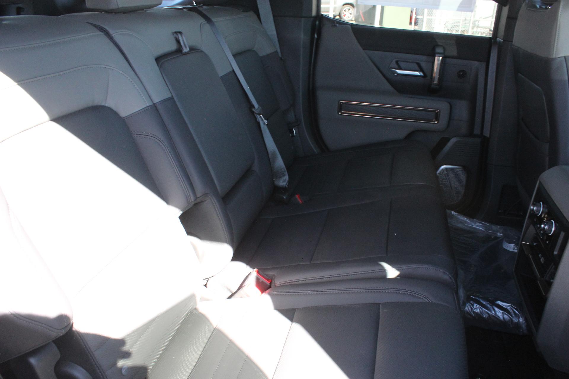 2025 GMC HUMMER EV SUV Vehicle Photo in AURORA, CO 80012-4011