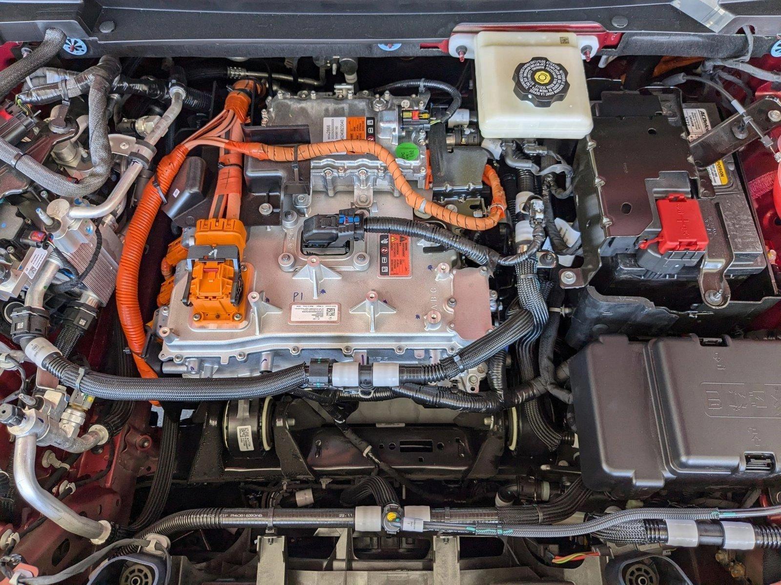 2025 Chevrolet Equinox EV Vehicle Photo in VALENCIA, CA 91355-1705