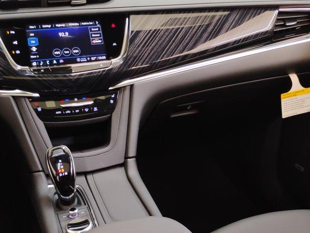 2025 Cadillac XT6 Vehicle Photo in PINEVILLE, NC 28134-8495
