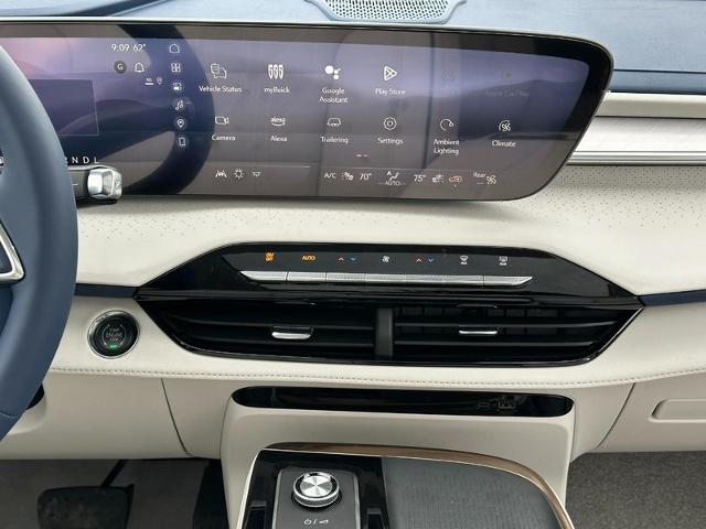 2025 Buick Enclave Vehicle Photo in COLUMBIA, MO 65203-3903