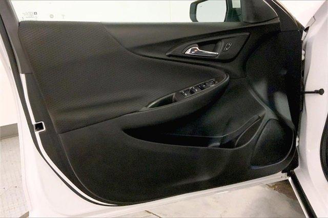 2020 Chevrolet Malibu Vehicle Photo in INDEPENDENCE, MO 64055-1377