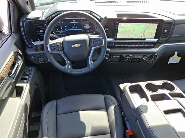 2025 Chevrolet Silverado 1500 Vehicle Photo in LEWES, DE 19958-4935
