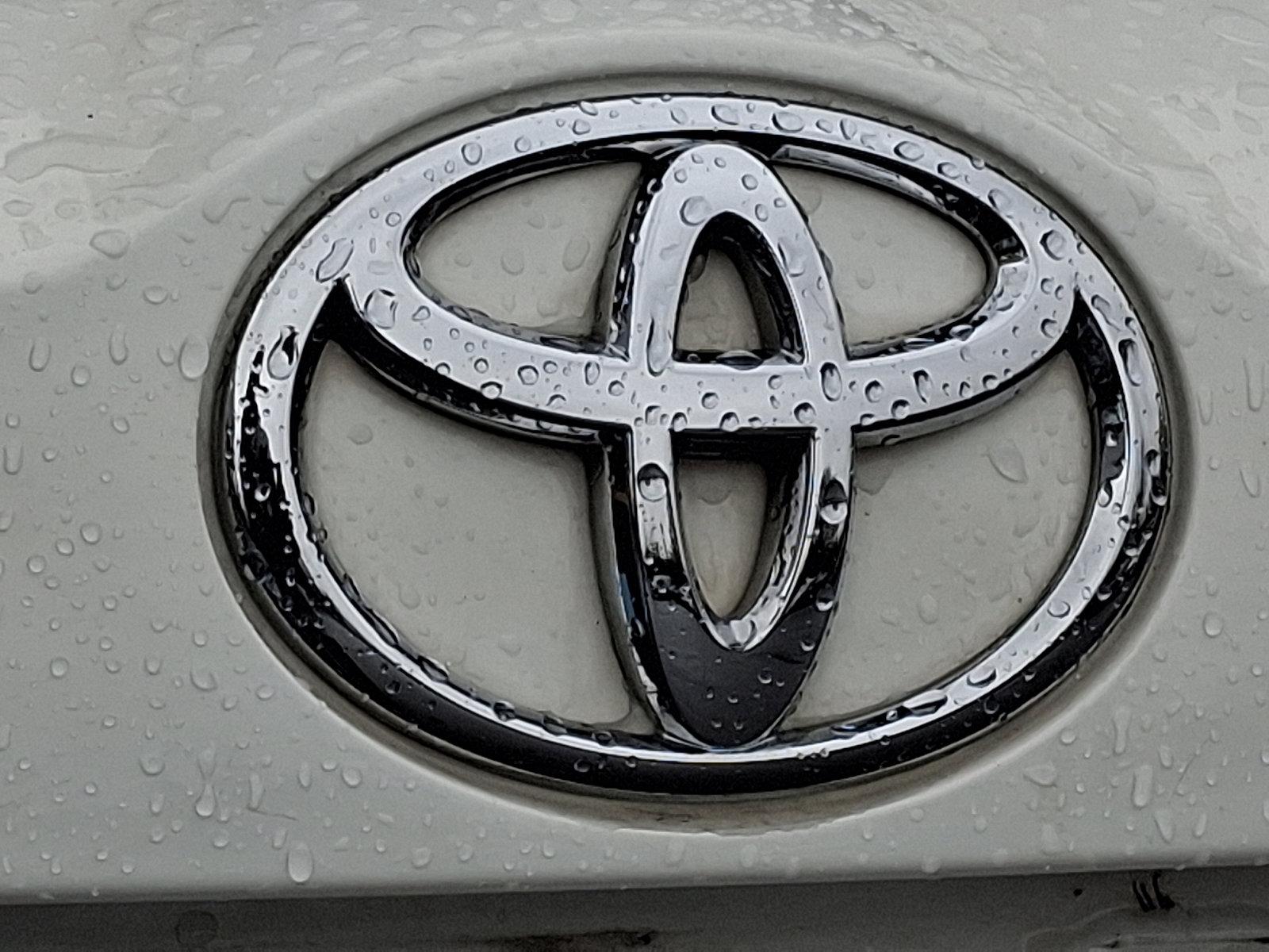 2015 Toyota RAV4 Vehicle Photo in BETHLEHEM, PA 18017