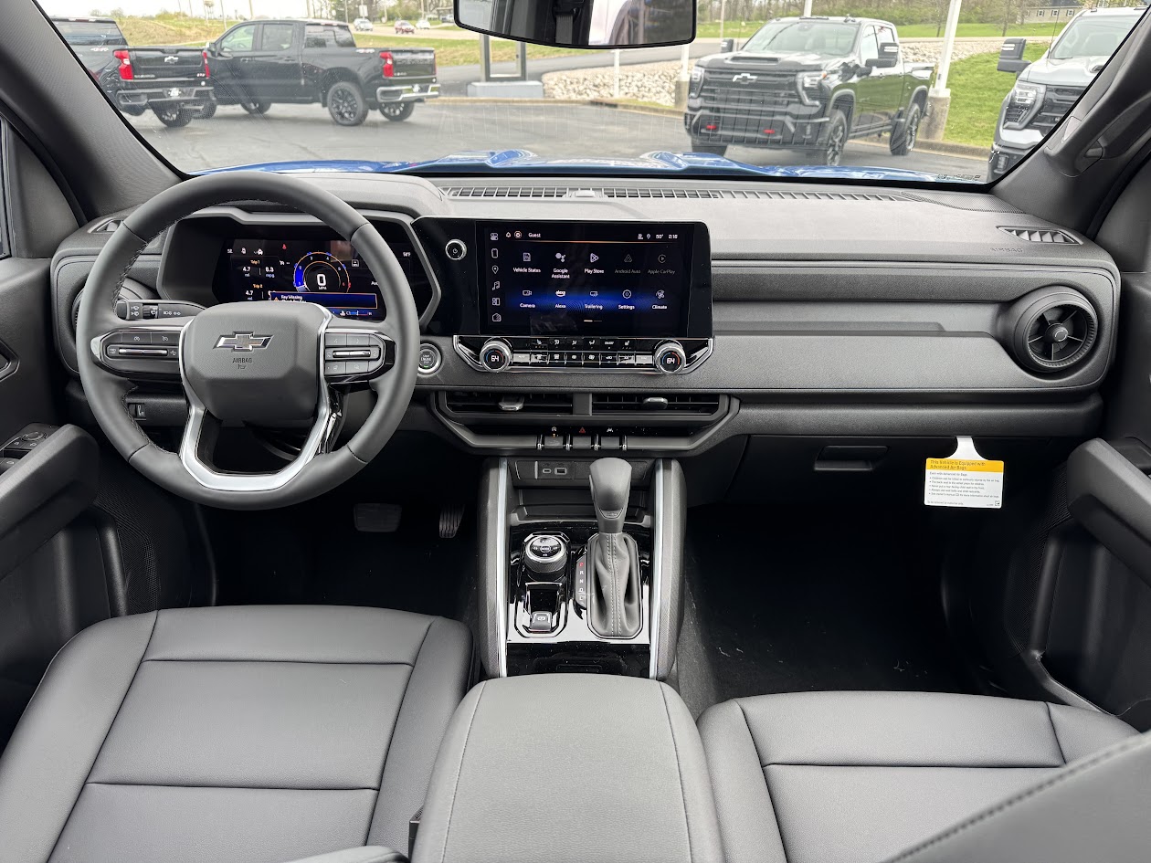 2025 Chevrolet Colorado Vehicle Photo in BOONVILLE, IN 47601-9633