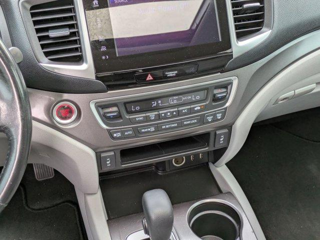 2017 Honda Pilot Vehicle Photo in SELMA, TX 78154-1459