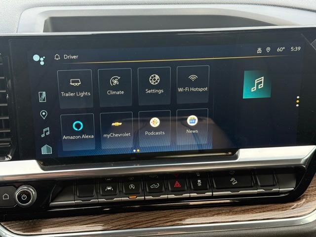 2023 Chevrolet Silverado 1500 Vehicle Photo in VENTURA, CA 93003-8585