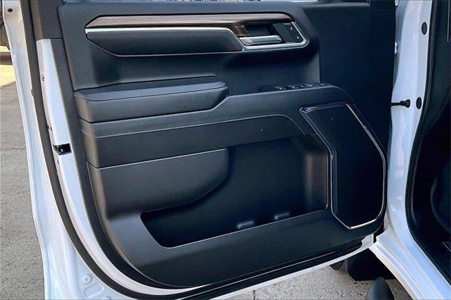 2024 Chevrolet Silverado 1500 Vehicle Photo in TOPEKA, KS 66609-0000
