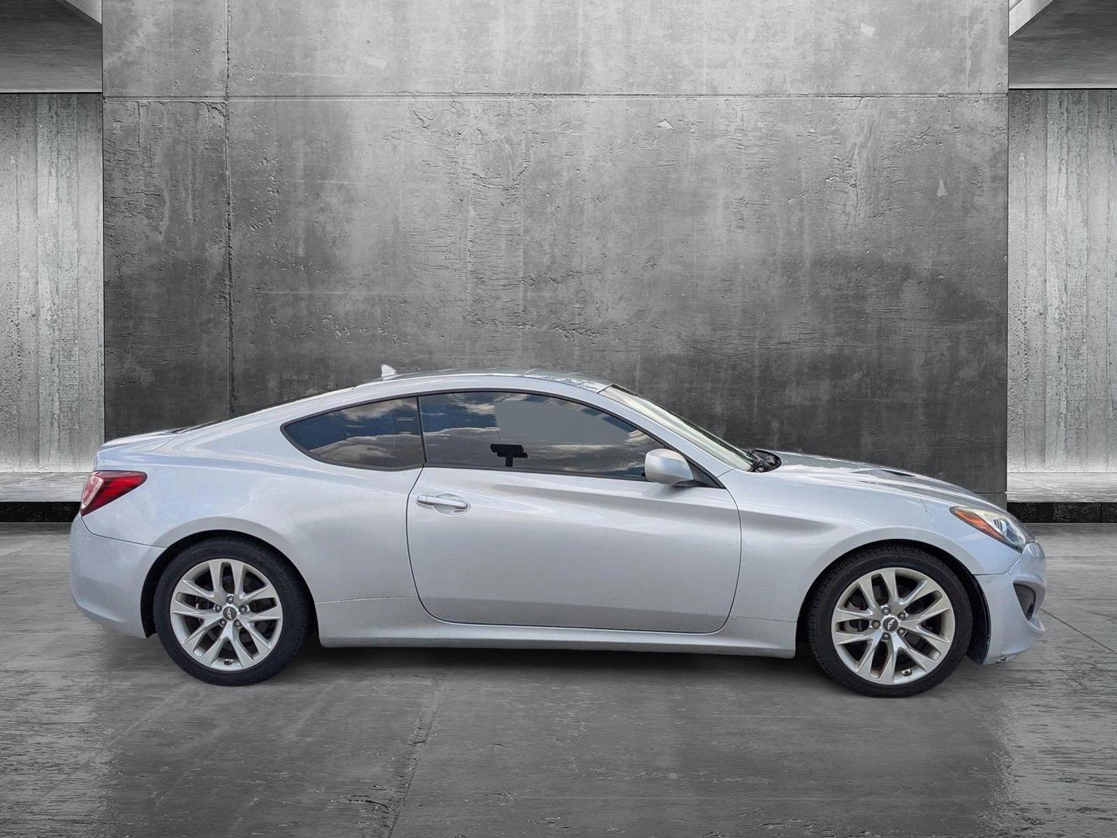 2013 Hyundai Genesis Coupe Vehicle Photo in PEMBROKE PINES, FL 33024-6534