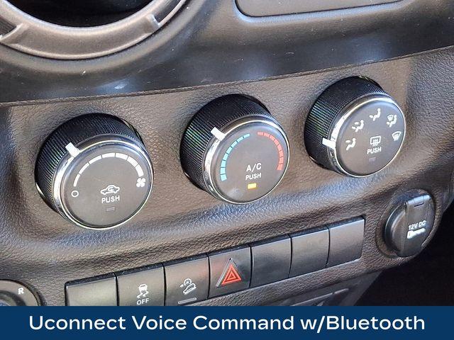 2018 Jeep Wrangler JK Unlimited Vehicle Photo in DANBURY, CT 06810-5034