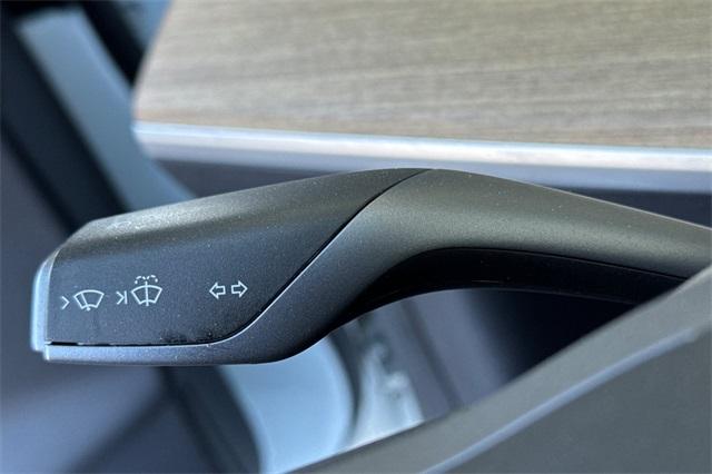 2020 Tesla Model 3 Vehicle Photo in ELK GROVE, CA 95757-8703