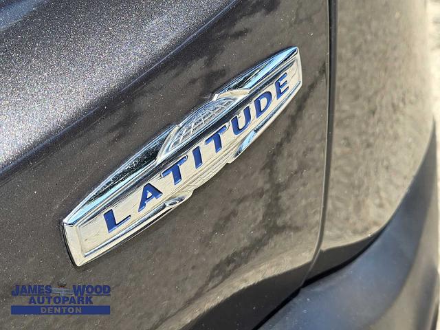2017 Jeep Renegade Vehicle Photo in DENTON, TX 76210-9321