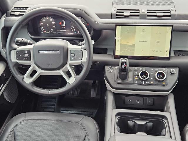 2024 Defender Vehicle Photo in AUSTIN, TX 78717