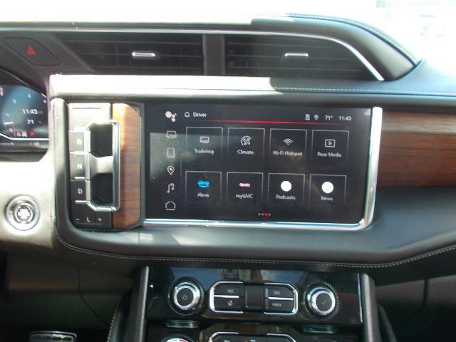 2023 GMC Yukon Vehicle Photo in LOWELL, MA 01852-4336