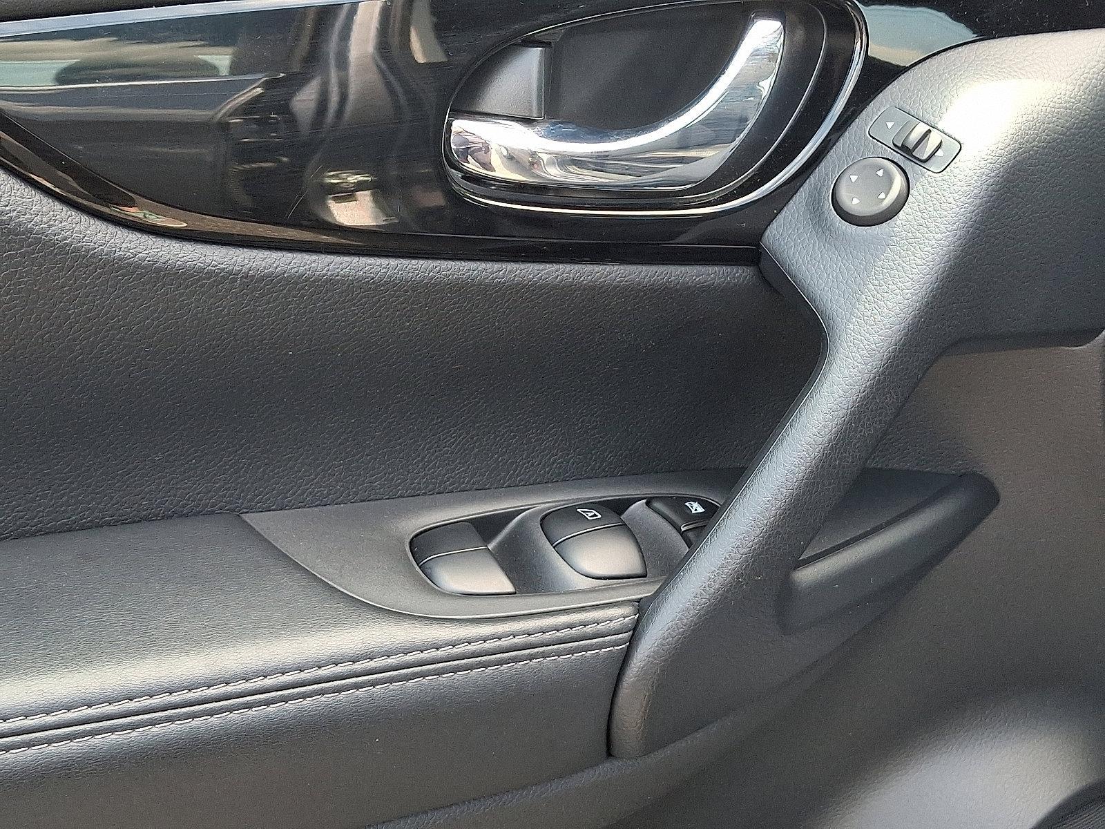 2022 Nissan Rogue Sport Vehicle Photo in Harrisburg, PA 17111-1033