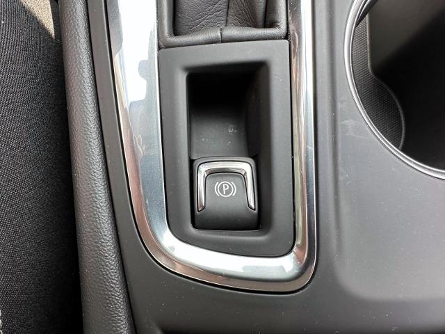 2022 Chevrolet Equinox Vehicle Photo in Roslyn, NY 11576